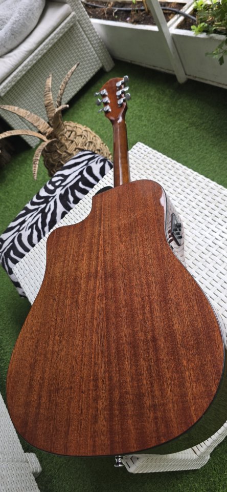 Fender FG300 ce de segunda mano · Foto 5 de 10 · Madrid · 180 €