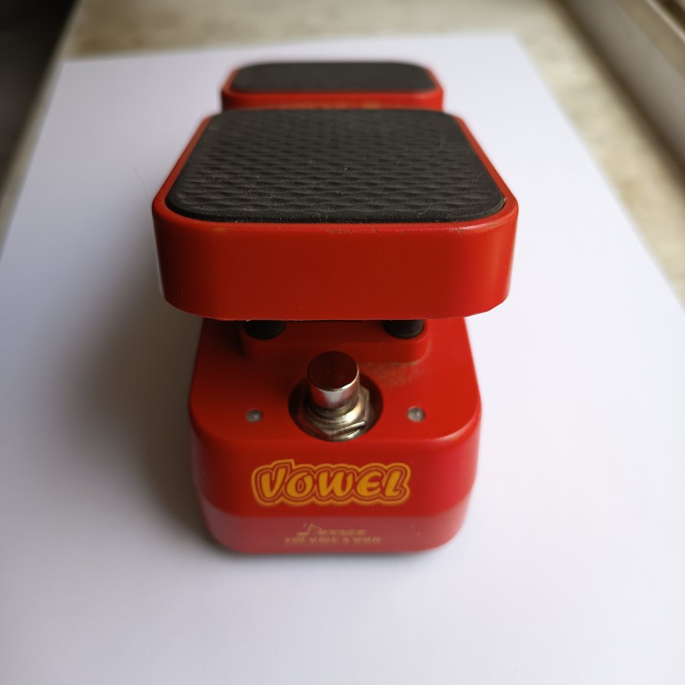 Donner volumen y wah de segunda mano · Foto 3 de 3 · Salamanca · 35 €