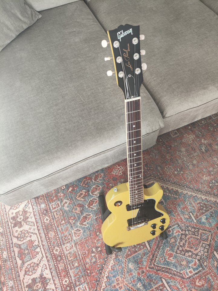 Gibson Les Paul Special TV Yellow de segunda mano · Foto 4 de 4 · Bizkaia · 1175 €