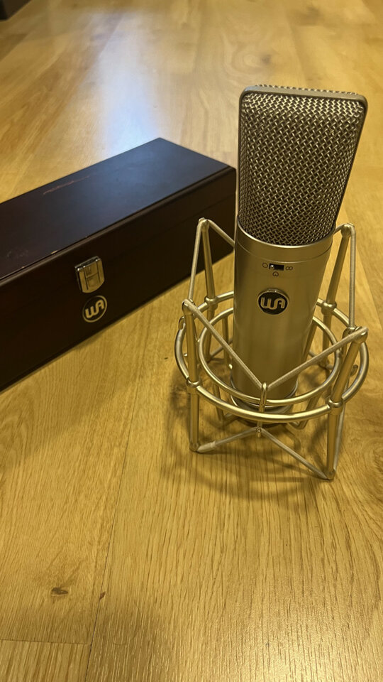 Micrófono de condensador Warm Audio Wa87