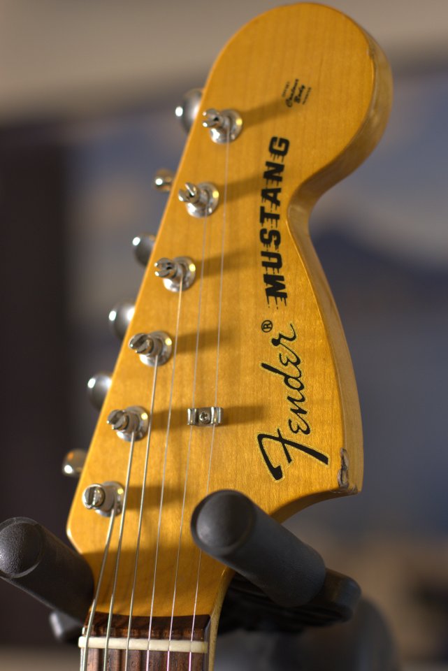 Fender Mustang Kurt Cobain MiJ del 2012