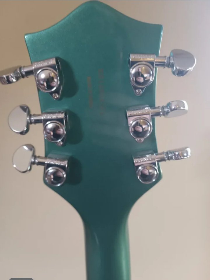 Guitarra eléctrica Gretsch G5622T CB