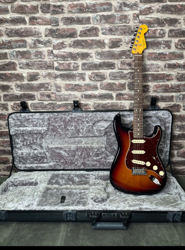 Fender Satrocaster American Professional II