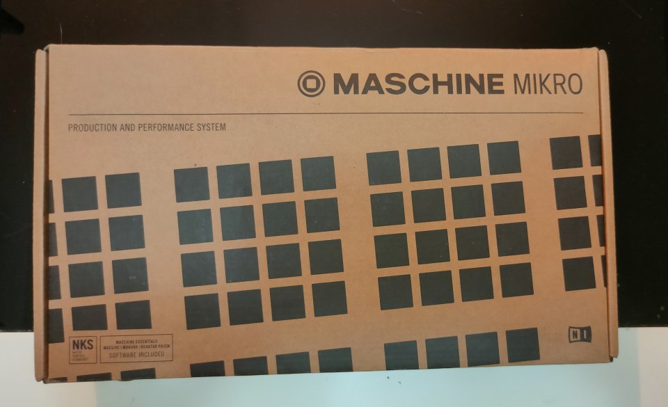 Native Instruments Maschine Mikro MK3 de segunda mano · Foto 2 de 2 · Jaén · 90 €
