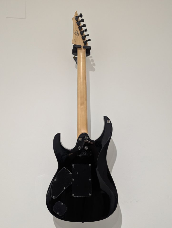 Cort X11 + Dimarzio Evolution Set + Estuche