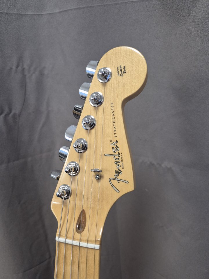 Fender stratocaster American standard sunburst 2011 de segunda mano · Foto 6 de 9 · Barcelona · 1150 €