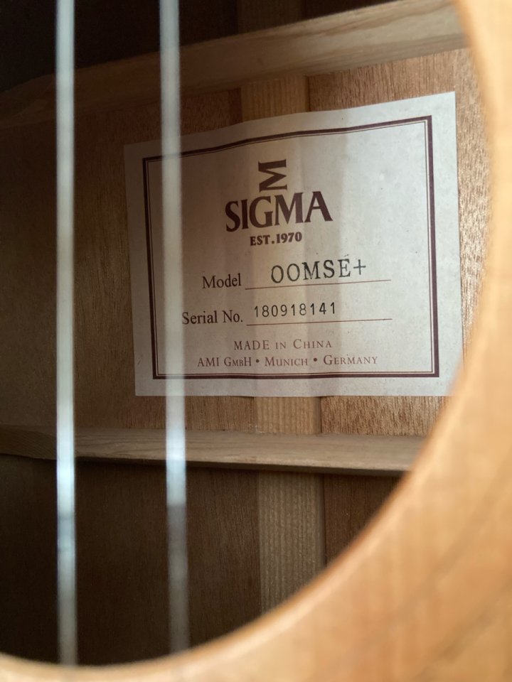 ACUSTICA SIGMA 00MSE+ de segunda mano · Foto 5 de 6 · Sevilla · 275 €