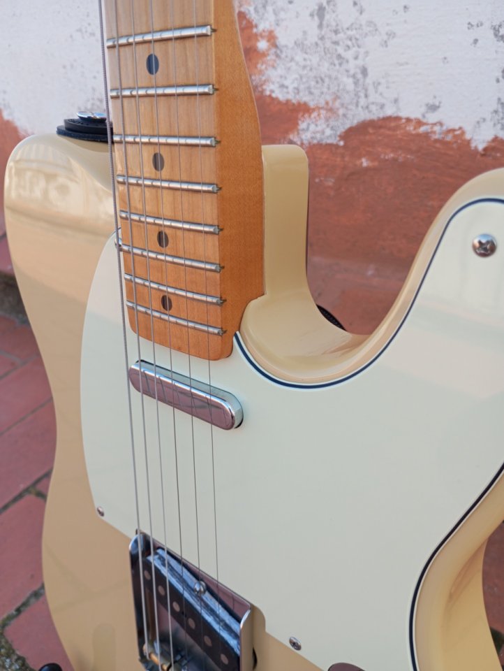 Fender baja telecaster