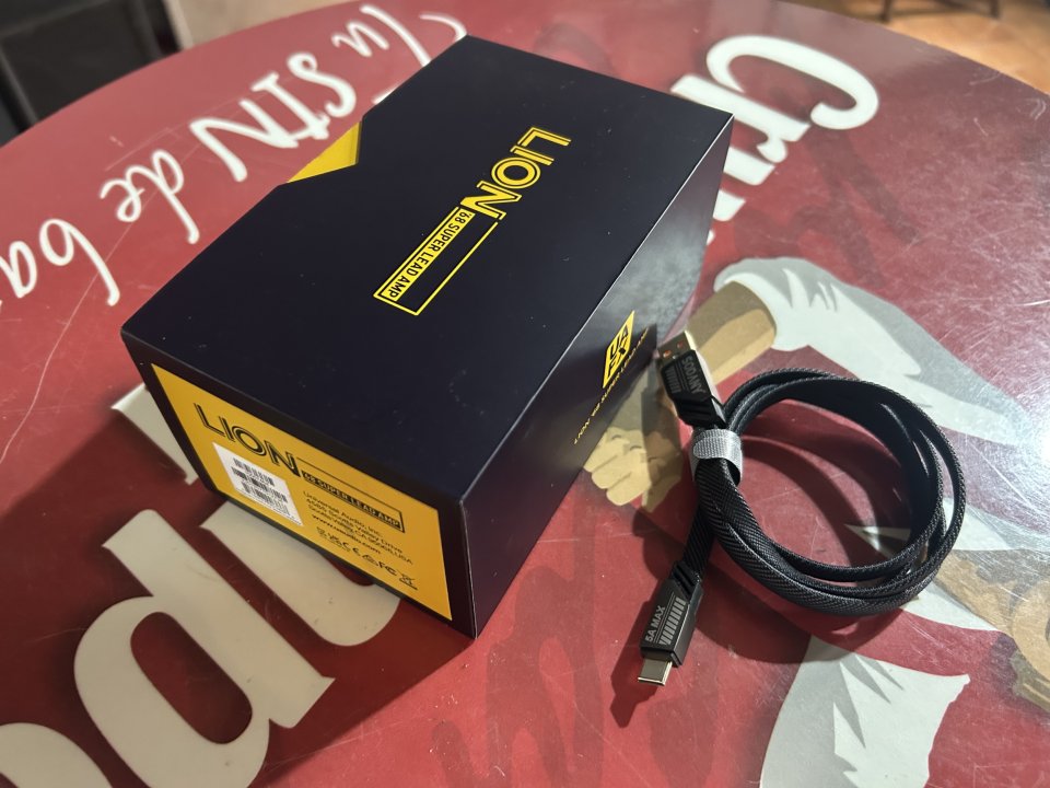 Universal Audio Lion 68 de segunda mano · Foto 8 de 8 · Huelva · 220 €