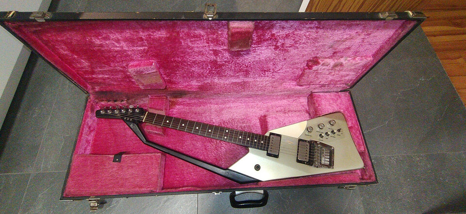 Guitarra MIDI Roland G707 + GR Midi converter + Fc 100 MKII de segunda mano · Foto 4 de 6 · Navarra · 750 €