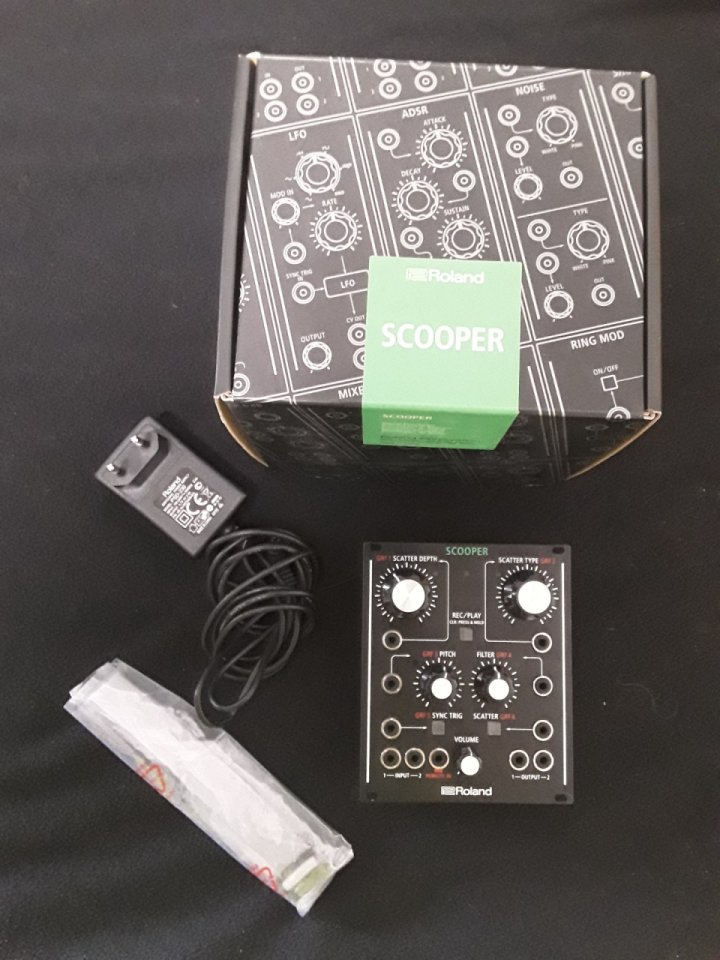 Roland Aira Scooper