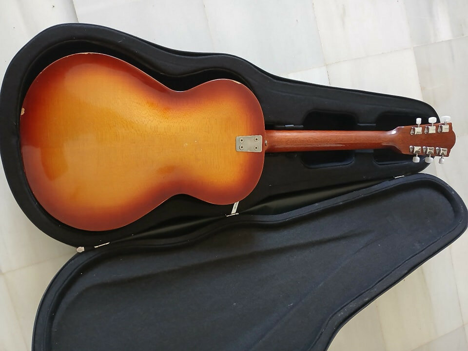 Guitarra acustica vintage Framus parlor de los 60, va genial!!