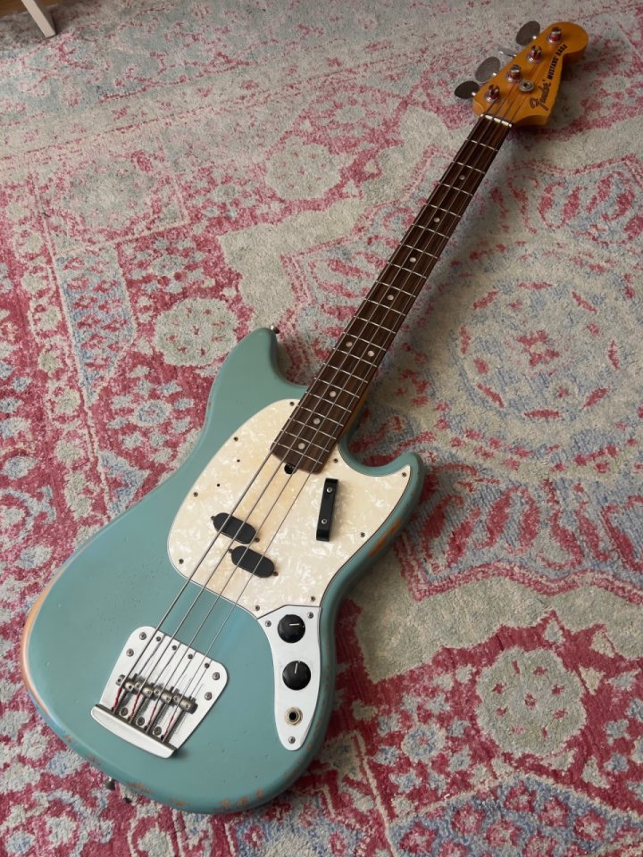 Fender Mustang JMJ Justin Meldal Johnsen Road Worn Bass