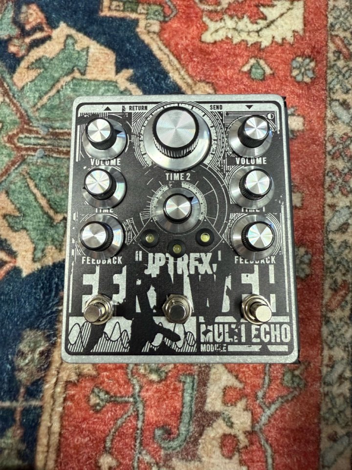 JPTR FX multi echo de segunda mano · Foto 1 de 4 · León · 180 €