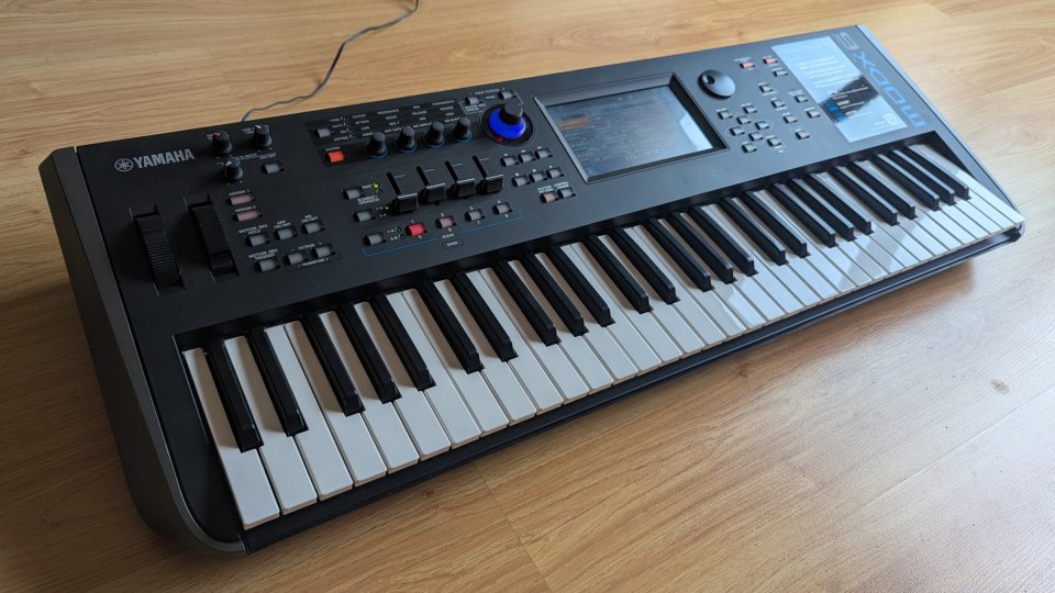 Yamaha MODX6 en excelente estado. de segunda mano · Foto 2 de 5 · A Coruña · 730 €