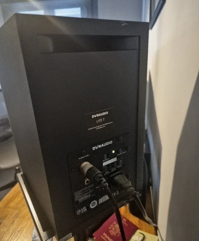 Dynaudio LYD 7 de segunda mano · Foto 4 de 4 · Sevilla · 635 €