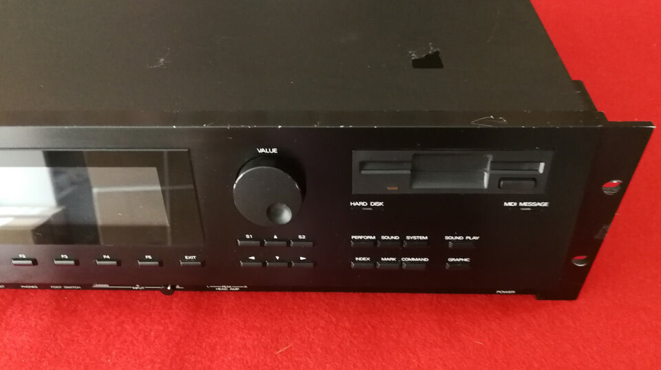 Roland S-770 Digital Sampler de segunda mano · Foto 7 de 7 · Girona · 800 €