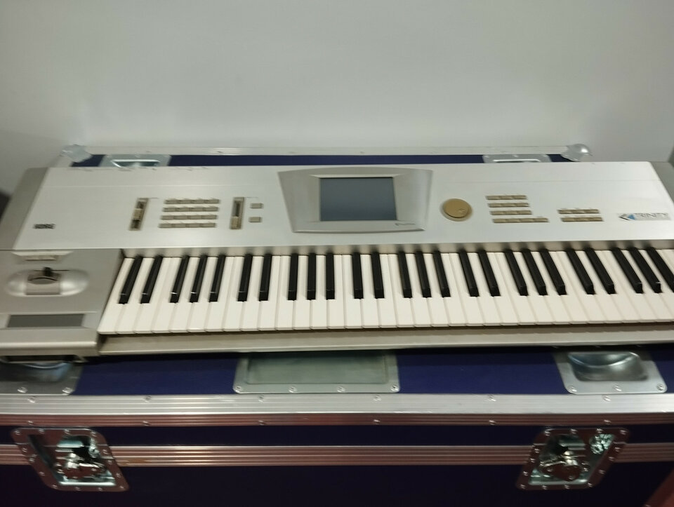Korg Trinity