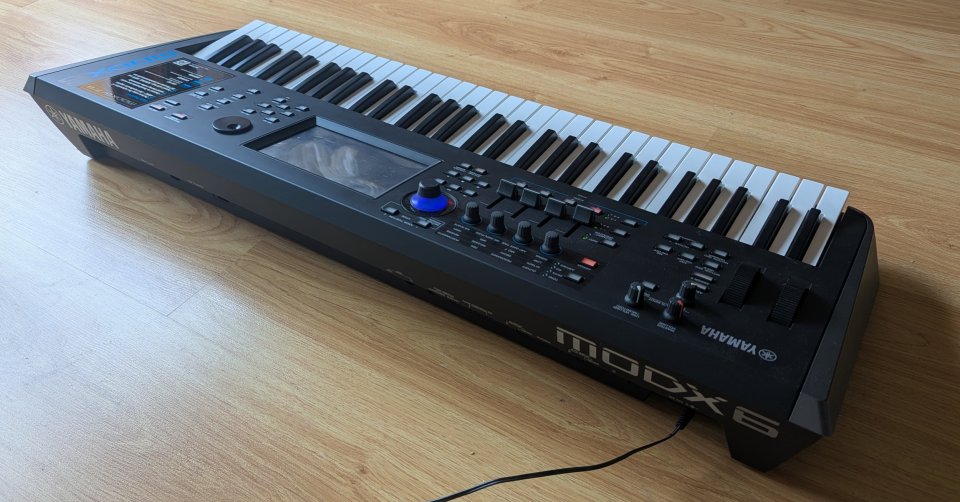 Yamaha MODX6 en excelente estado. de segunda mano · Foto 3 de 5 · A Coruña · 730 €