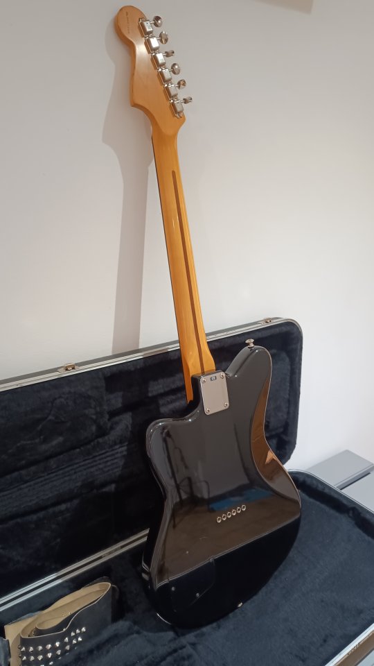 Fender Toronado Deluxe 1998 MIM Primera Edición de segunda mano · Foto 6 de 6 · Zaragoza · 2250 €