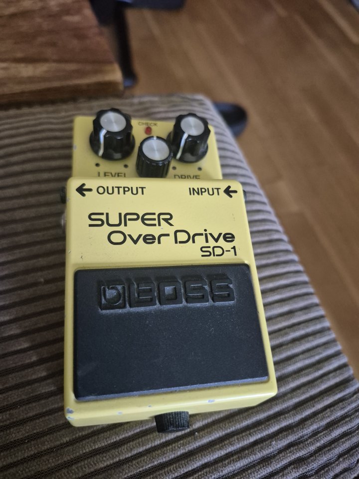 Boss overdrive SD1 reservado de segunda mano · Foto 1 de 5 · Madrid · 48 €