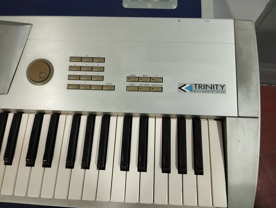 Korg Trinity