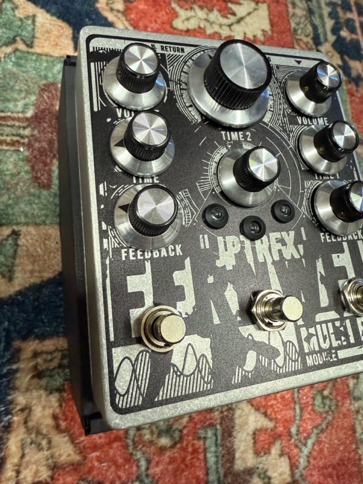 JPTR FX multi echo de segunda mano · Foto 3 de 4 · León · 180 €