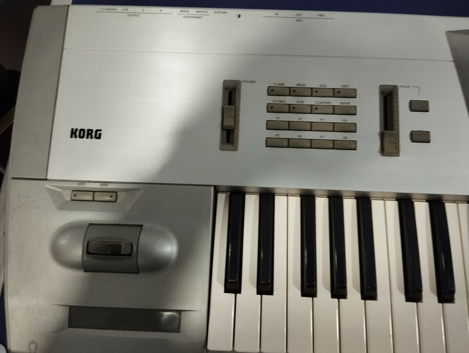 Korg Trinity
