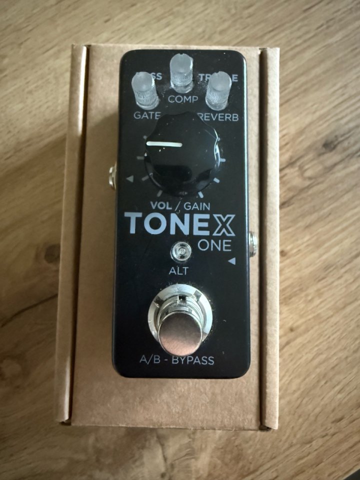 Tonex X One de segunda mano · Foto 1 de 5 · León · 95 €