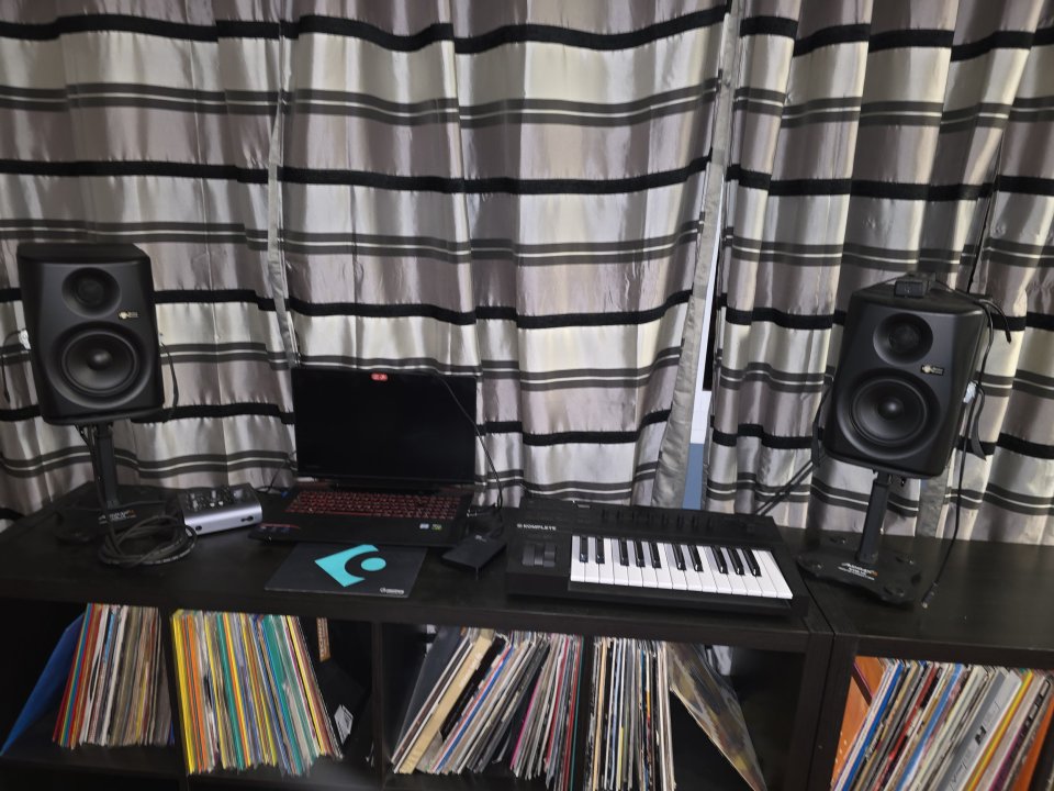 EN VENTA HOMESTUDIO de segunda mano · Foto 4 de 4 · Madrid · 1200 €