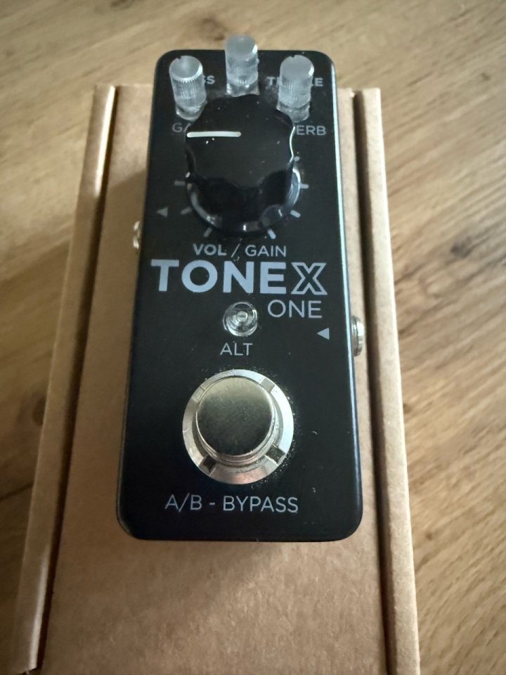 Tonex X One de segunda mano · Foto 2 de 5 · León · 95 €