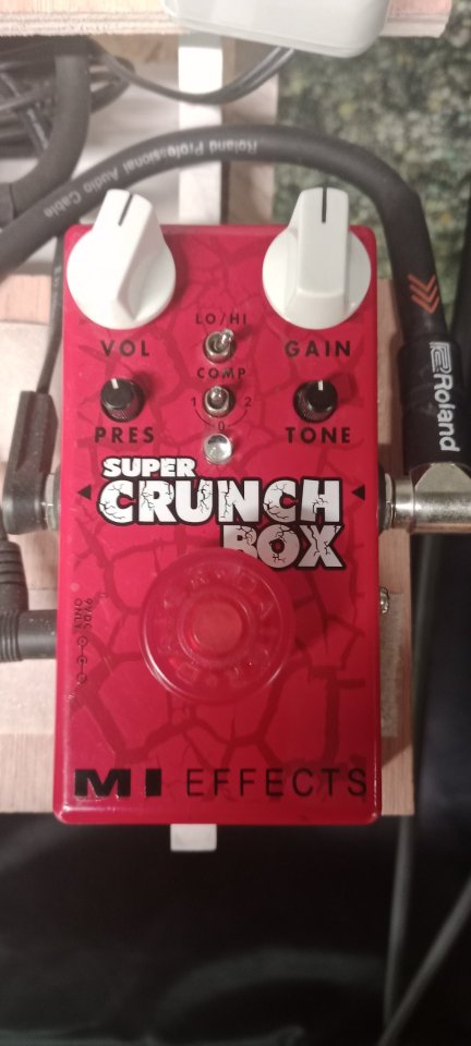 Mi Audio Súper Crunch Box V1 de segunda mano · Foto 1 de 3 · Alicante · 125 €