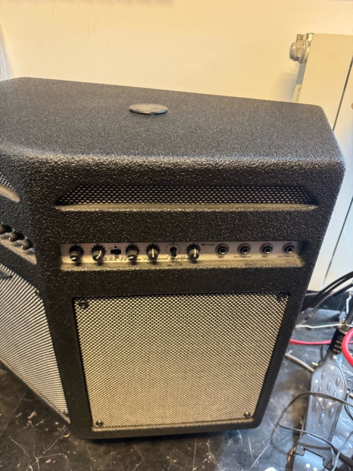 Amplificador teclados Motion sound kbr-3d de segunda mano · Foto 2 de 3 · Barcelona · 400 €