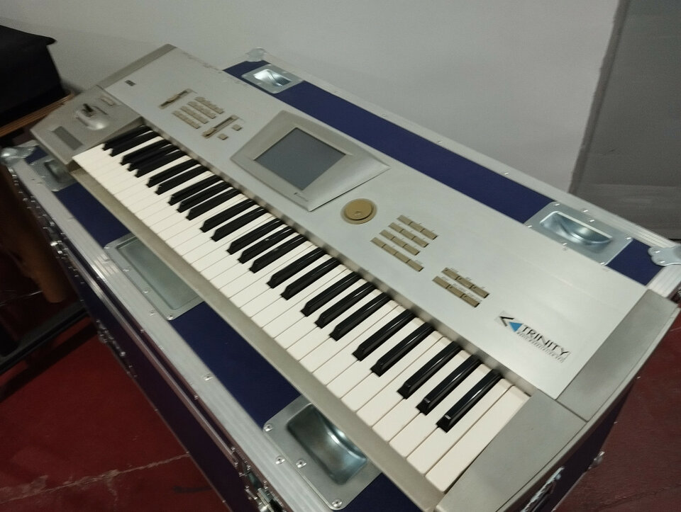 Korg Trinity