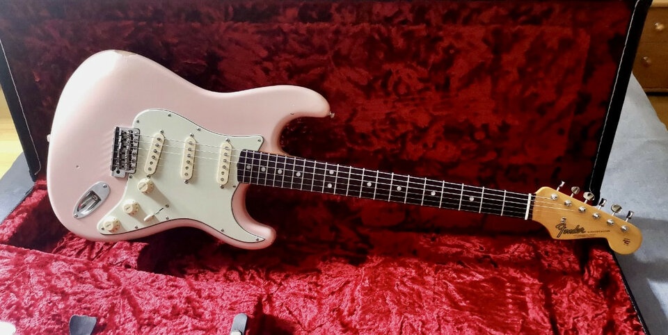 Fender (2021)American Original '60s Stratocaster Shell Pink