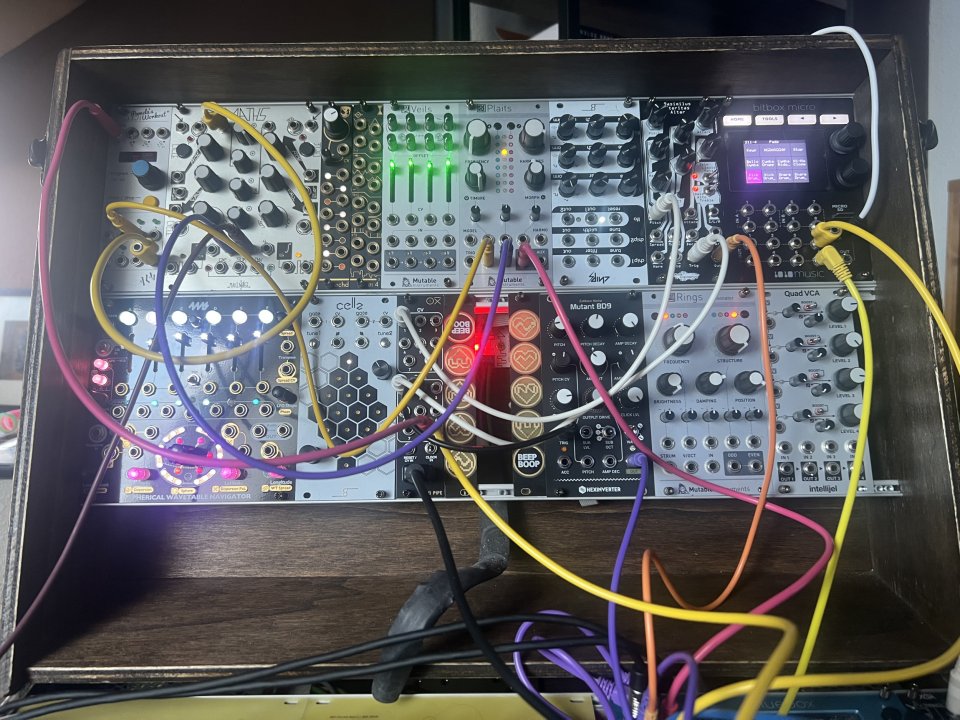 Cambio 4ms Spherical Wavetable Navigator