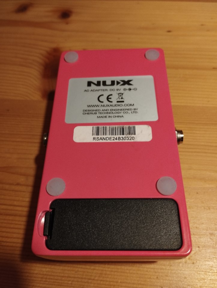 Analog Delay Nux de segunda mano · Foto 3 de 4 · Barcelona · 35 €