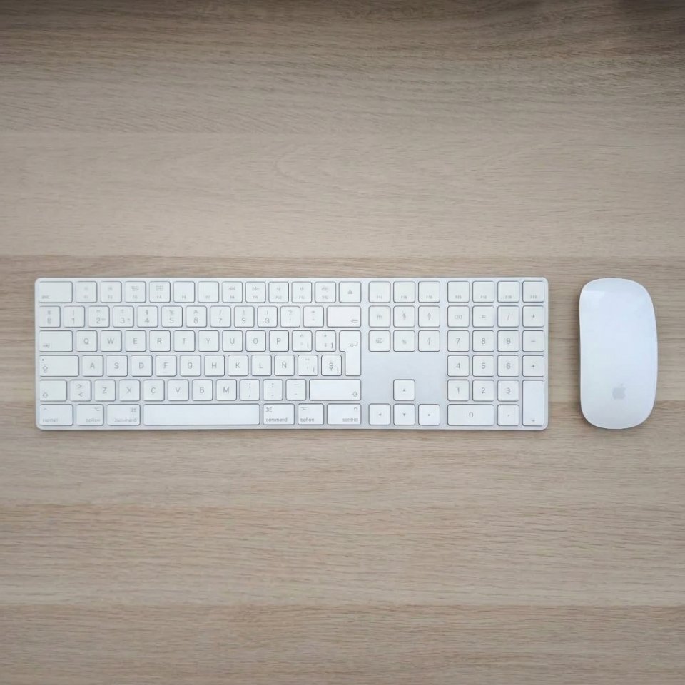Apple iMac 21.5 4K (2017) | 32GB RAM | 2TB SSD de segunda mano · Foto 4 de 10 · La Rioja · 495 €