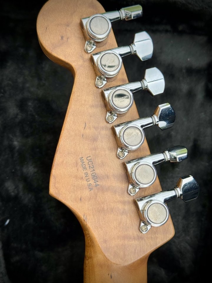 Charvel USA San Dimas Select DK24 stainless steel frets