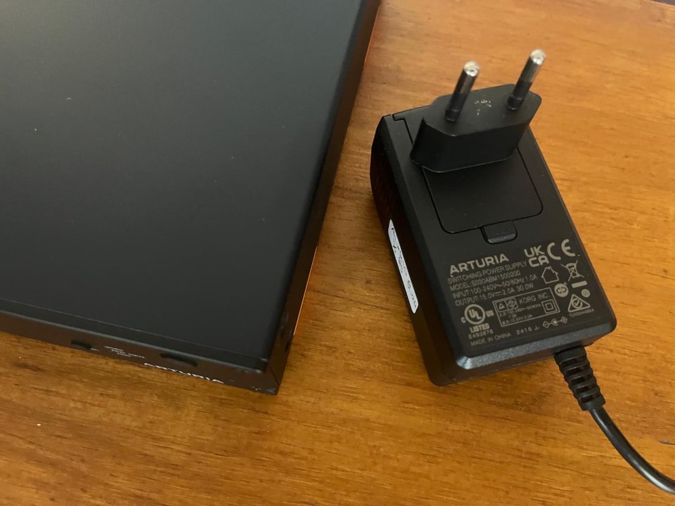 Interface y convertidor Arturia de segunda mano · Foto 4 de 5 · Barcelona · 450 €