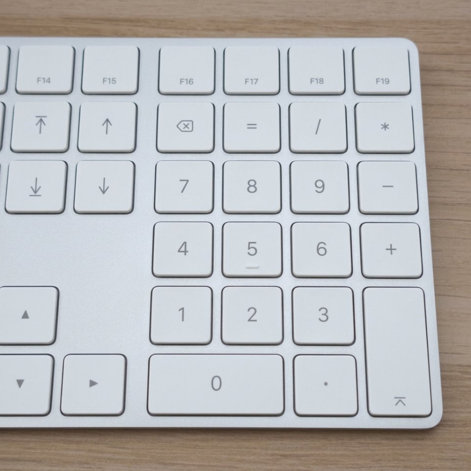 Apple iMac 21.5 4K (2017) | 32GB RAM | 2TB SSD de segunda mano · Foto 5 de 10 · La Rioja · 495 €