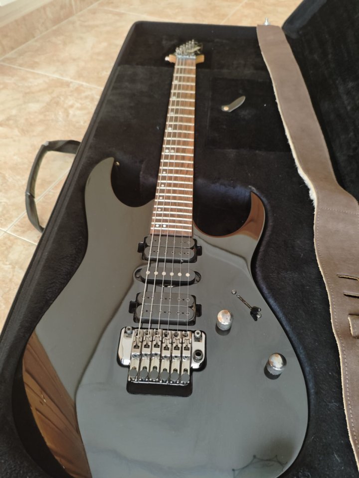 Ibanez RG 870Z Premium Black