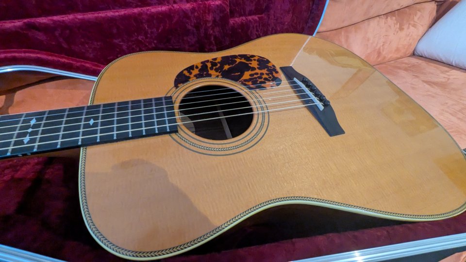 Guitarra acústica Furch D-33 SR de segunda mano · Foto 3 de 4 · Gipuzkoa · 1950 €