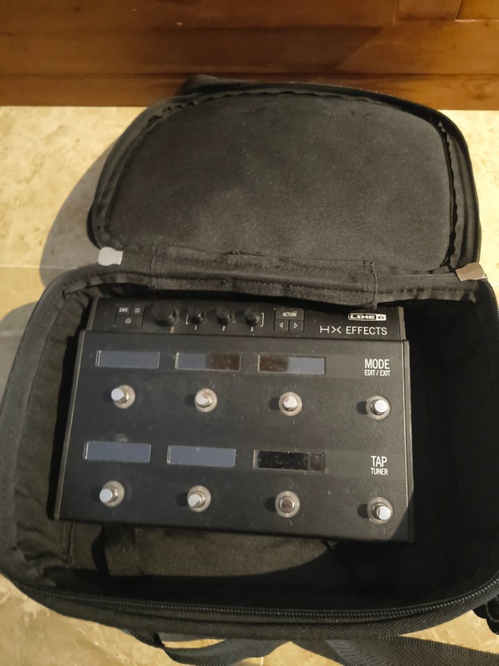 Line 6 HX Effects de segunda mano · Foto 3 de 3 · Cádiz · 350 €