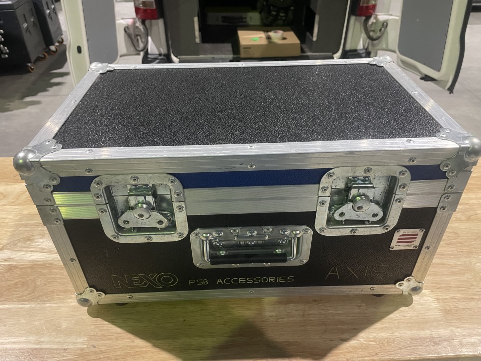 Case x4 Nexo PS8 VNT-SSBRK8 Horizontal frame rigging