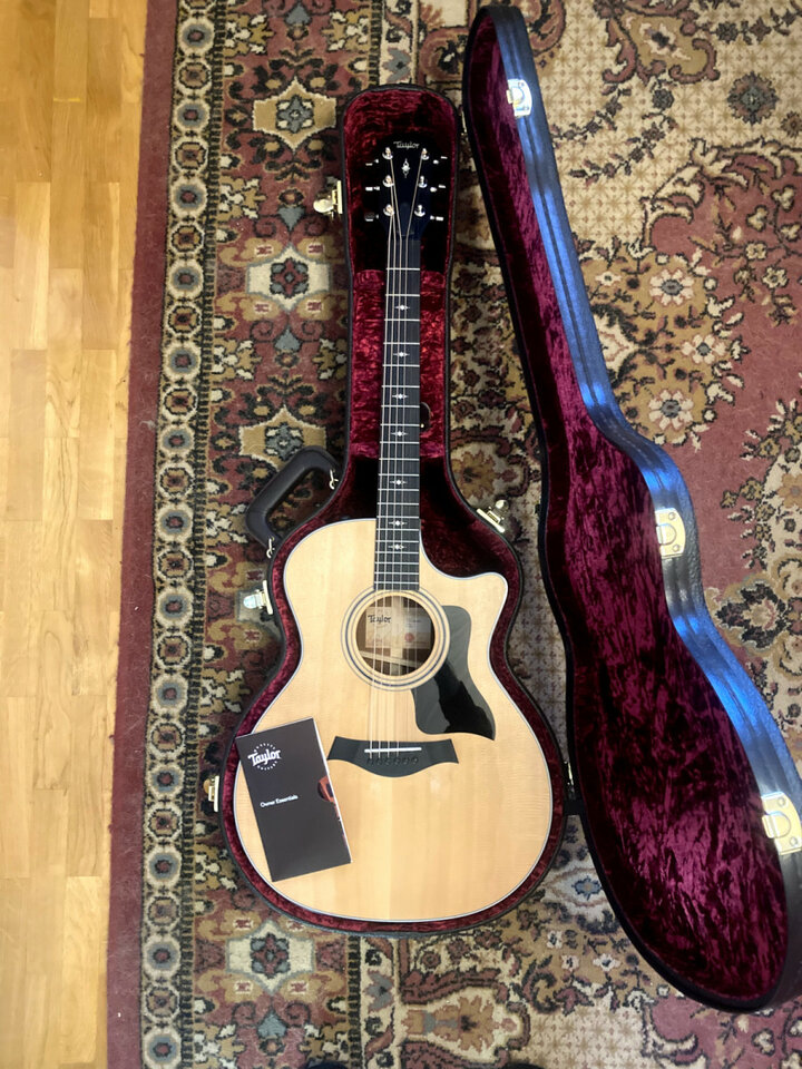 TAYLOR 314 ce V-Class acústica.
