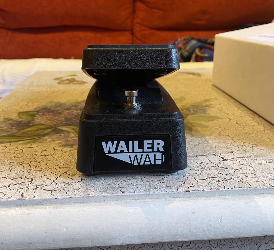 ElectroHarmonix wailer wah