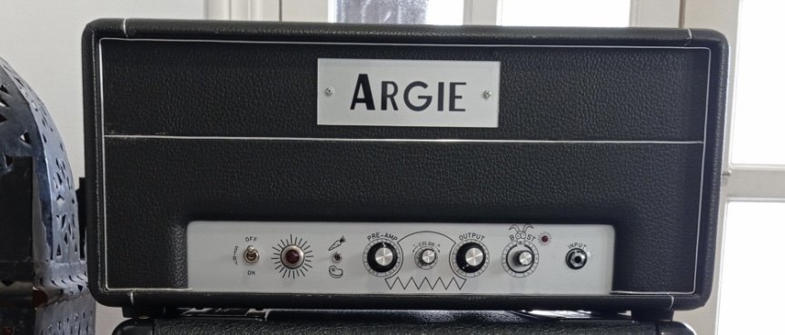 Argie Chupacabras 33/18w + Nolatone 2x12 Greenbacks de segunda mano · Foto 4 de 6 · Sevilla · 1200 €