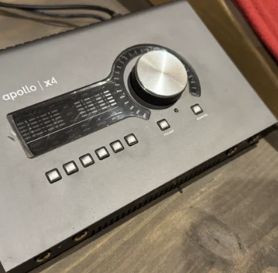 Universal Audio Apollo x4