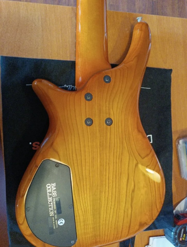 Bajo Bass Collection 5 cuerdas de segunda mano · Foto 4 de 6 · Barcelona · 500 €